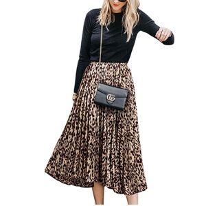 Leopard Print Pleated A-Line Midi Skirt High Waisted Shirred Waistband Medium